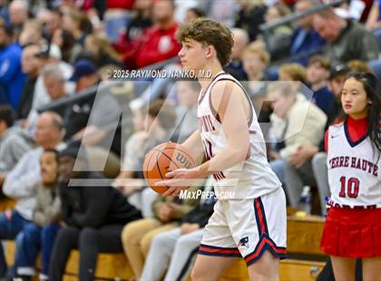 Thumbnail 3 in Sullivan vs. Terre Haute North Vigo (First Financial Classic) photogallery.