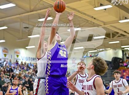 Thumbnail 2 in Sullivan vs. Terre Haute North Vigo (First Financial Classic) photogallery.