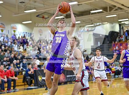 Thumbnail 3 in Sullivan vs. Terre Haute North Vigo (First Financial Classic) photogallery.