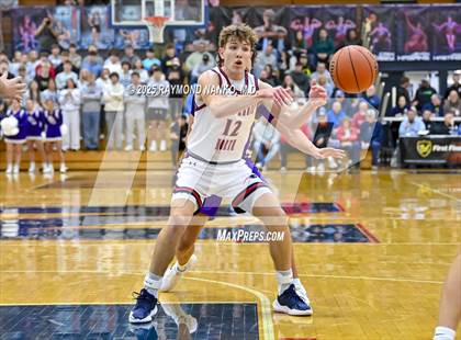 Thumbnail 2 in Sullivan vs. Terre Haute North Vigo (First Financial Classic) photogallery.