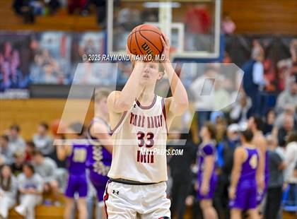 Thumbnail 2 in Sullivan vs. Terre Haute North Vigo (First Financial Classic) photogallery.