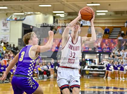 Thumbnail 3 in Sullivan vs. Terre Haute North Vigo (First Financial Classic) photogallery.