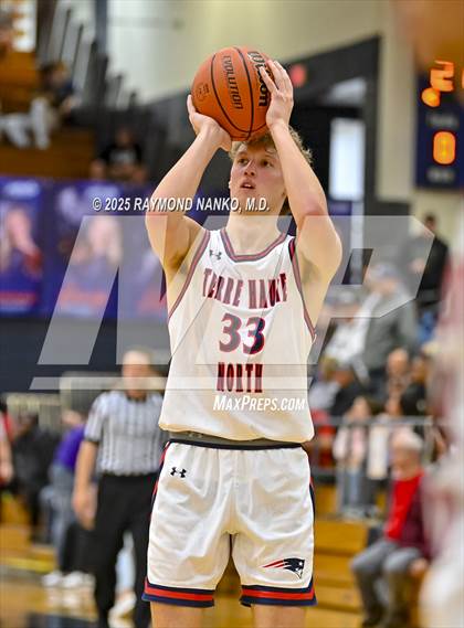Thumbnail 1 in Sullivan vs. Terre Haute North Vigo (First Financial Classic) photogallery.