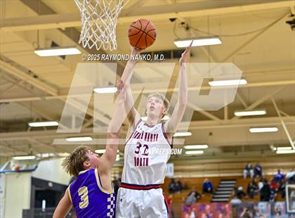 Thumbnail 1 in Sullivan vs. Terre Haute North Vigo (First Financial Classic) photogallery.
