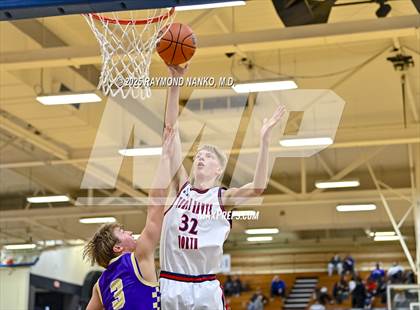 Thumbnail 2 in Sullivan vs. Terre Haute North Vigo (First Financial Classic) photogallery.
