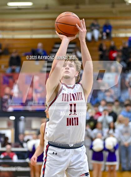 Thumbnail 3 in Sullivan vs. Terre Haute North Vigo (First Financial Classic) photogallery.