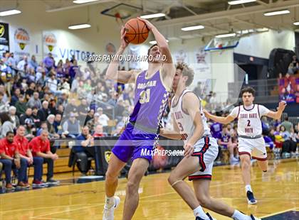 Thumbnail 1 in Sullivan vs. Terre Haute North Vigo (First Financial Classic) photogallery.