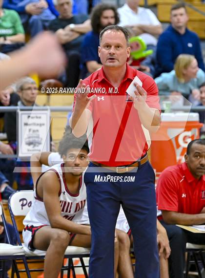 Thumbnail 2 in Sullivan vs. Terre Haute North Vigo (First Financial Classic) photogallery.