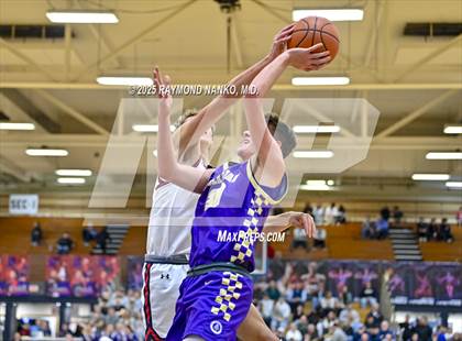 Thumbnail 2 in Sullivan vs. Terre Haute North Vigo (First Financial Classic) photogallery.