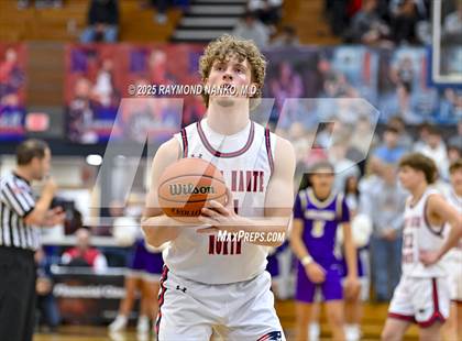 Thumbnail 3 in Sullivan vs. Terre Haute North Vigo (First Financial Classic) photogallery.