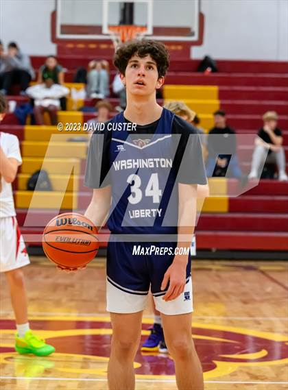 Thumbnail 2 in Washington-Liberty @ Oakton photogallery.