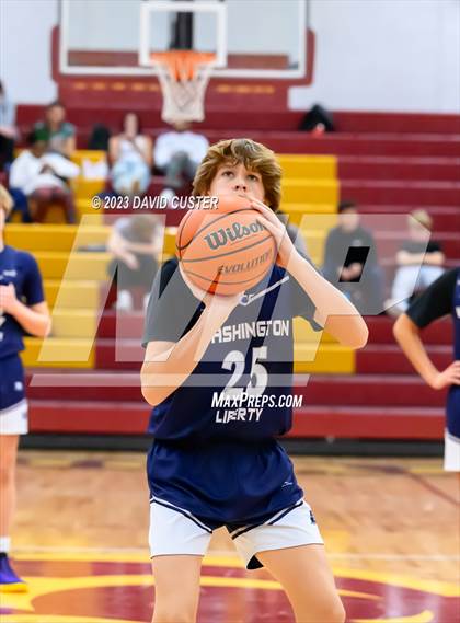 Thumbnail 2 in Washington-Liberty @ Oakton photogallery.