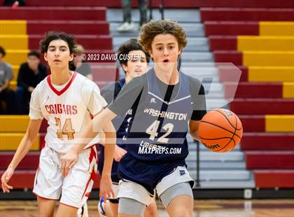 Thumbnail 1 in Washington-Liberty @ Oakton photogallery.