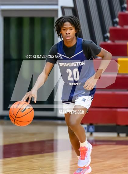 Thumbnail 1 in Washington-Liberty @ Oakton photogallery.