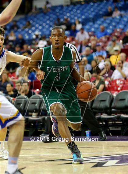 Thumbnail 2 in Serra vs El Cerrito (CIF NorCal D2 Final) photogallery.