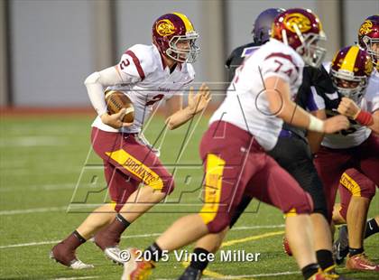 Thumbnail 2 in Sumner vs. Enumclaw photogallery.
