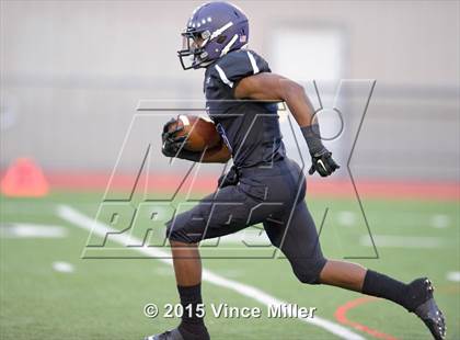 Thumbnail 2 in Sumner vs. Enumclaw photogallery.