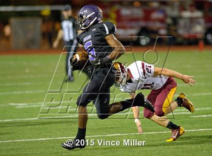 Thumbnail 2 in Sumner vs. Enumclaw photogallery.