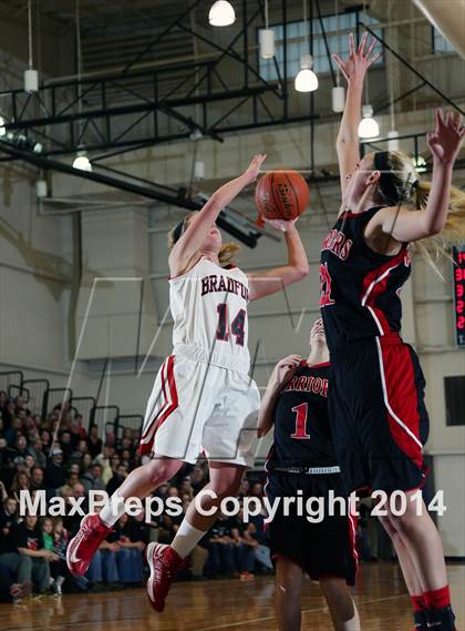 Thumbnail 3 in Bradford vs Elizabeth Forward (PIAA AAA First Round)  photogallery.