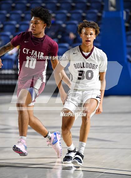 Thumbnail 2 in Cy-Fair vs Heights (UIL 6A Bi-District Playoff) photogallery.