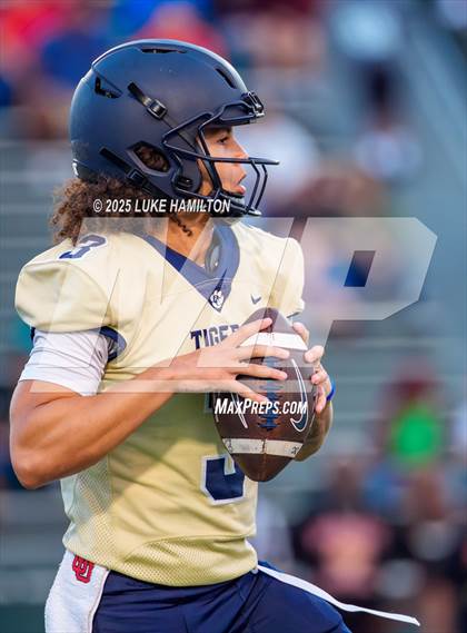 Thumbnail 2 in Douglas County @ Rome (Pre-Season) photogallery.