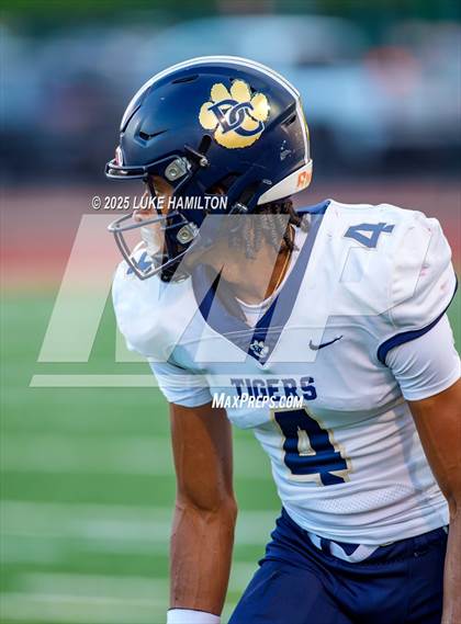 Thumbnail 2 in Douglas County @ Rome (Pre-Season) photogallery.