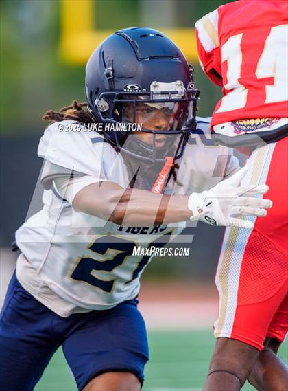 Thumbnail 1 in Douglas County @ Rome (Pre-Season) photogallery.