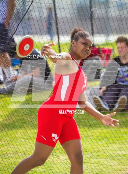 Thumbnail 3 in Paloma Valley Wildcats Relay photogallery.