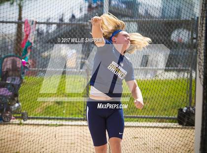 Thumbnail 2 in Paloma Valley Wildcats Relay photogallery.