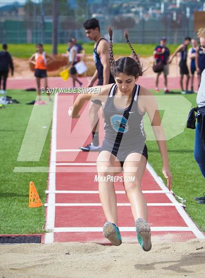 Thumbnail 1 in Paloma Valley Wildcats Relay photogallery.