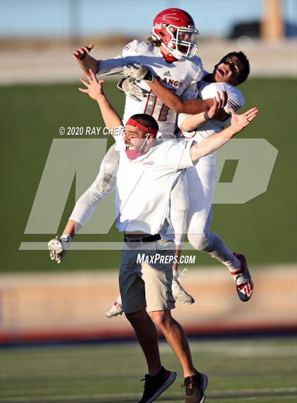 Thumbnail 2 in Durango vs. Roosevelt (CHSAA 3A Championship) photogallery.