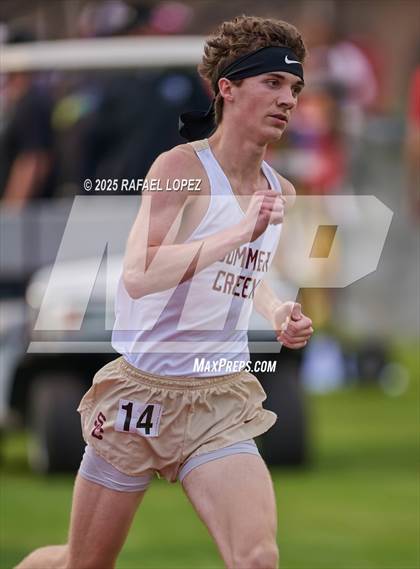 Thumbnail 2 in UIL 6A Track & Field District Finals (1600M) photogallery.