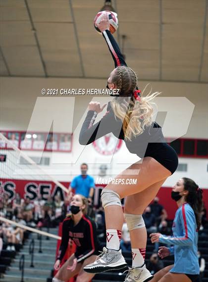 Thumbnail 3 in Mira Costa @ Palos Verdes photogallery.