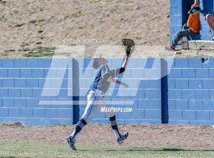 Thumbnail 3 in Taos vs. Santa Fe photogallery.