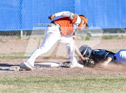 Thumbnail 1 in Taos vs. Santa Fe photogallery.