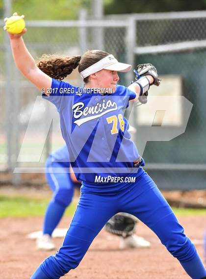 Thumbnail 2 in East Nicolaus vs. Benicia photogallery.