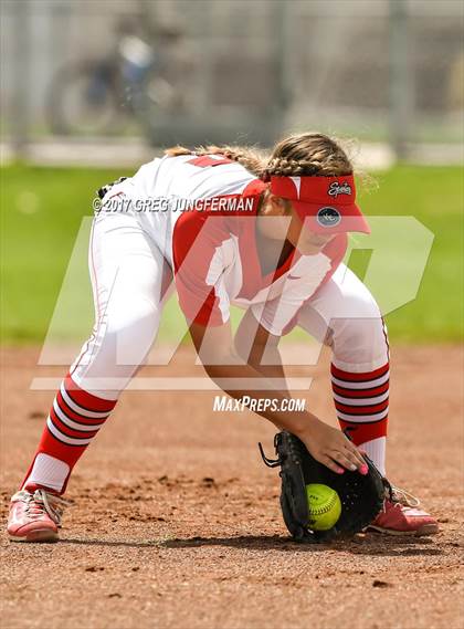 Thumbnail 2 in East Nicolaus vs. Benicia photogallery.