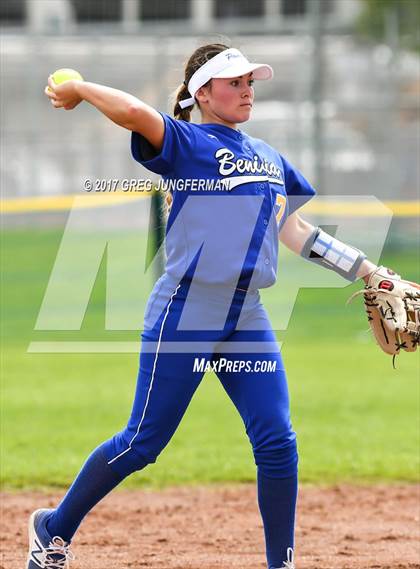Thumbnail 3 in East Nicolaus vs. Benicia photogallery.