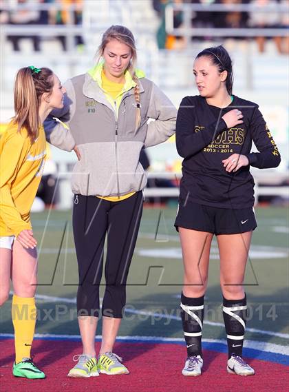 Thumbnail 2 in Monte Vista vs. San Ramon Valley (CIF NCS Final) photogallery.