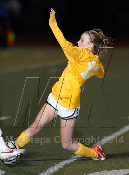 Thumbnail 1 in Monte Vista vs. San Ramon Valley (CIF NCS Final) photogallery.