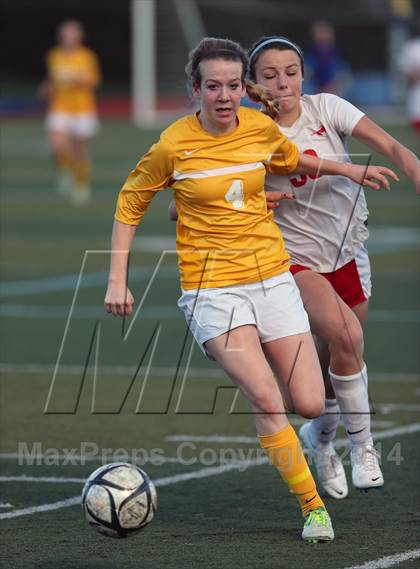 Thumbnail 3 in Monte Vista vs. San Ramon Valley (CIF NCS Final) photogallery.