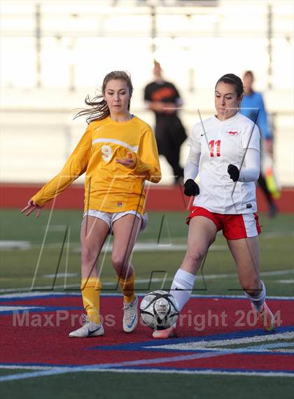 Thumbnail 3 in Monte Vista vs. San Ramon Valley (CIF NCS Final) photogallery.