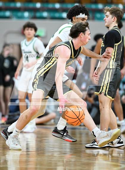 Thumbnail 1 in Rock Canyon vs. ThunderRidge (CHSAA 6A Great 8) photogallery.