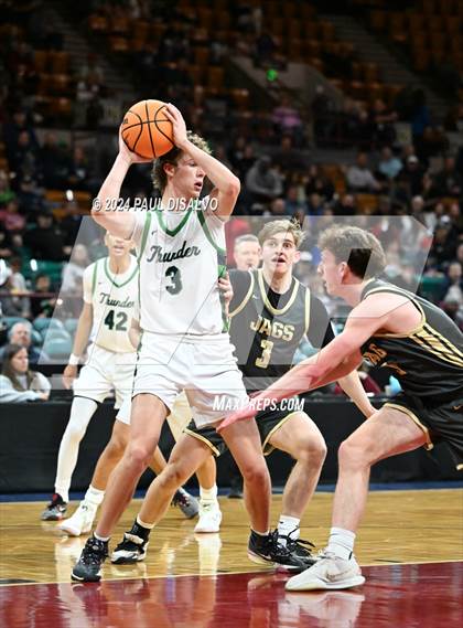 Thumbnail 2 in Rock Canyon vs. ThunderRidge (CHSAA 6A Great 8) photogallery.