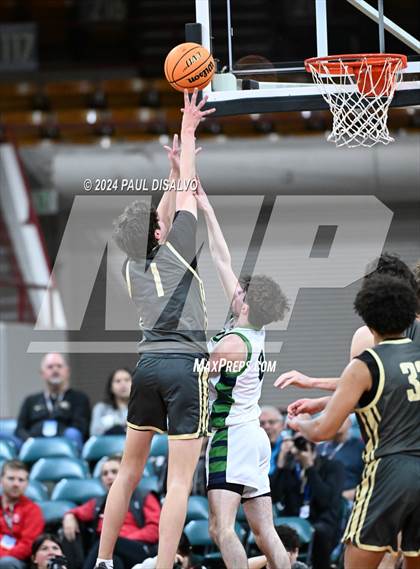 Thumbnail 3 in Rock Canyon vs. ThunderRidge (CHSAA 6A Great 8) photogallery.