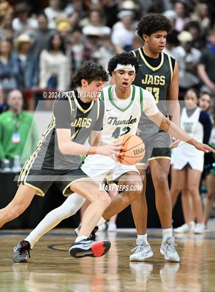 Thumbnail 3 in Rock Canyon vs. ThunderRidge (CHSAA 6A Great 8) photogallery.