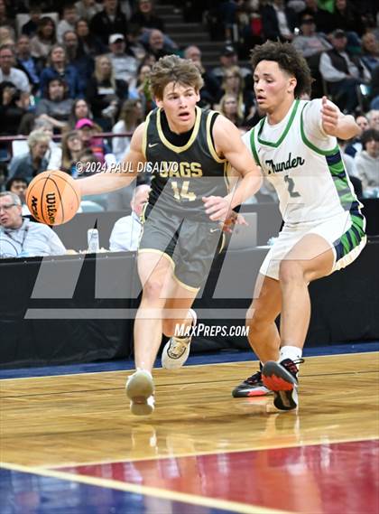 Thumbnail 3 in Rock Canyon vs. ThunderRidge (CHSAA 6A Great 8) photogallery.