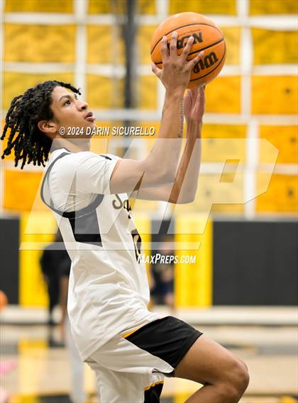Thumbnail 2 in Apollo vs Saguaro (Saguaro Holiday Classic) photogallery.