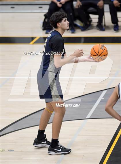 Thumbnail 1 in Apollo vs Saguaro (Saguaro Holiday Classic) photogallery.