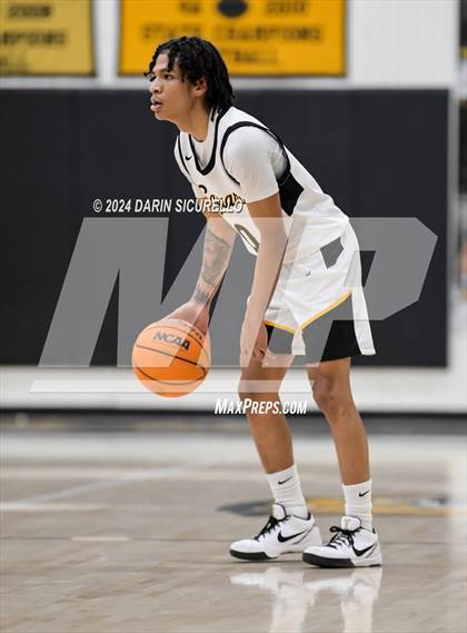 Thumbnail 3 in Apollo vs Saguaro (Saguaro Holiday Classic) photogallery.